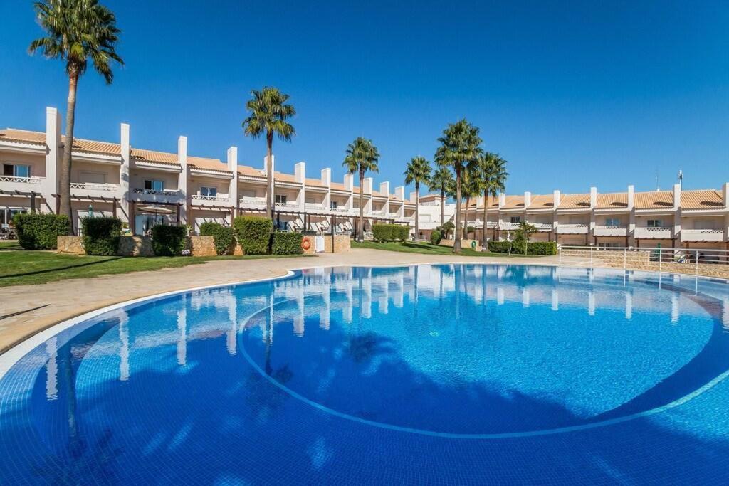 Fantastic Townhouse With Pool And Sea Views Villa Albufeira Kültér fotó