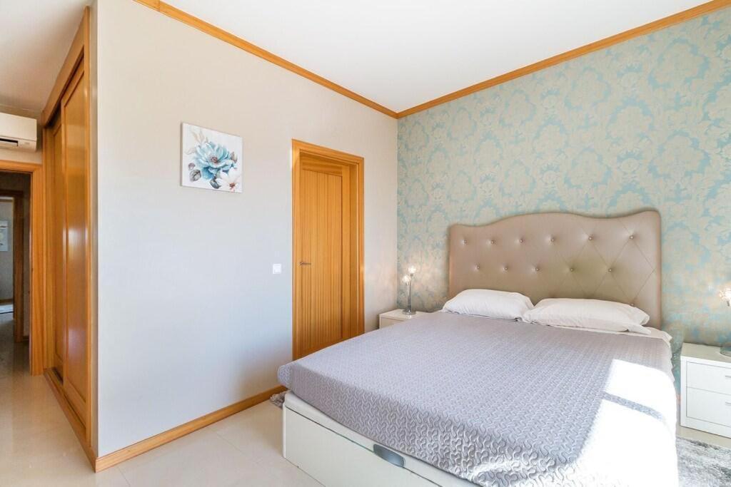Fantastic Townhouse With Pool And Sea Views Villa Albufeira Kültér fotó